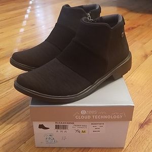 Bzees Women's Billie Ankle Boot